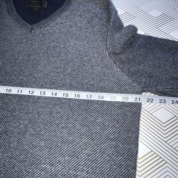 Joseph A. Bank Reserve Italian Yarn Mens Lg Blue V‎ Neck Sweater Pullover Luxury - Picture 8 of 9